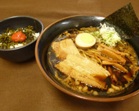 寝かせ醤油ラーメンセット(高菜めし)