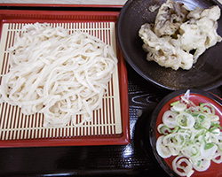 稲庭舞茸天ぷら冷やしうどん