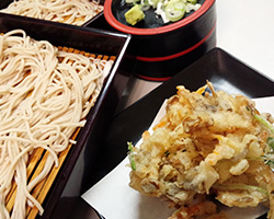 きのこのかき揚げせいろ蕎麦