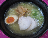 比内地鶏スープ塩ラーメン