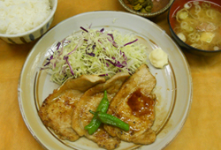 埼玉三元豚の生姜焼き定食