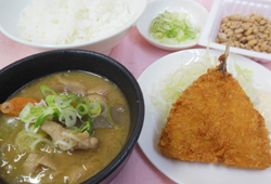 味噌もつ煮定食