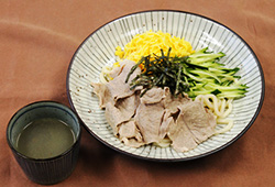 彩の黒豚しゃぶごまだれうどん