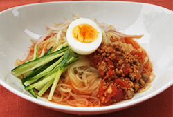 舳心さんちのトマトキムチ冷麺