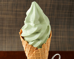 さるなしソフトクリーム