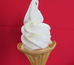 うま塩ソフトクリーム