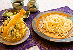 水沢海老天ざるうどん