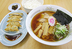 醤油ラーメン餃子ライスセット