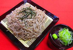 ニ八そば大盛り（冷）