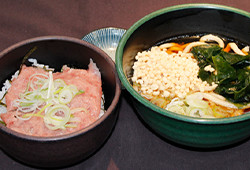 うどん・そばセットミニねぎとろ丼セット