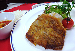 むさし麦豚のポークチャップ