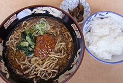 黒ゴマ担々麺セット