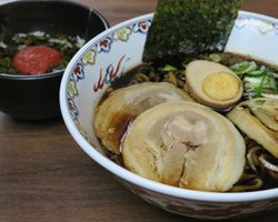 寝かせ醤油ラーメンセット（高菜めし）