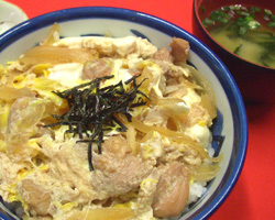 信州福味鶏親子丼