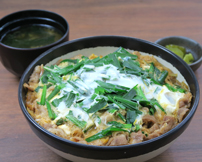 栃木の豚ニラ玉丼