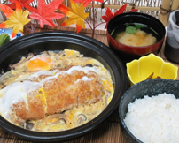 月見煮カツ定食