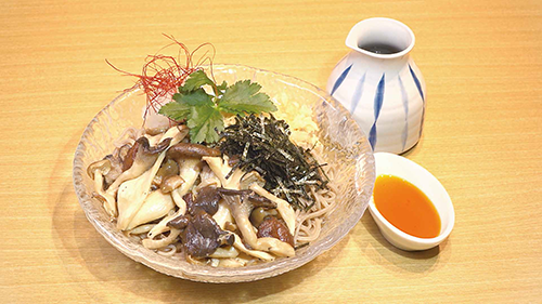 きのこ三昧　ピリ辛 冷し信州そば