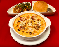 紅鮭と南蛮えびのオーブン焼きスパゲティ～のっぺのフリッタータ添え～