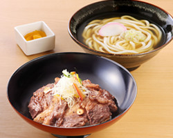 雪室熟成牛のおどんぶりセット（うどん・そば）