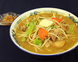 野菜たっぷりカレーラーメン