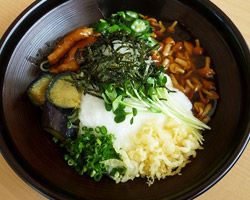 スタミナぶっかけ<br>からむしうどん