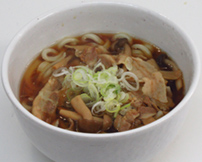 肉うどん(きのこ入り)