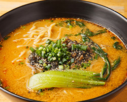 あかごま担担麺