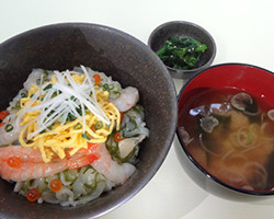 春色のぶっかけ丼