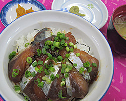 金華さば漬け丼