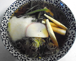 春の山菜とろろそば