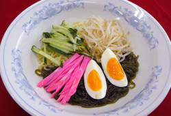 つるつるわかめ冷やし中華