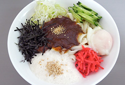 冷やしトロロじゃじゃ麺