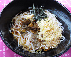 稲庭冷やしうどん