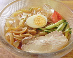 冷たい醤油ラーメン