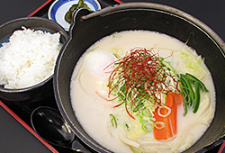 豆乳鍋焼うどん定食