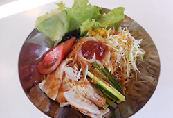 もち豚しゃぶしゃぶ冷やし麺