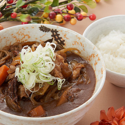 牛すじカレーうどんそば半ライス付