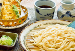 水沢海老天ざるうどん