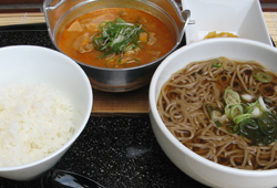 もつ煮セットうどん・そば