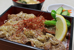 ねぎ塩牛カルビ重