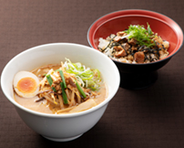 佐倉味噌ラーメンとミニ叉焼丼