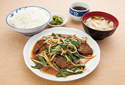 レバニラ炒め定食