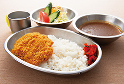 よこすか海軍カツカレー