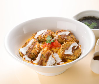 伊達なＳＵＧＯ油麩丼～竹鶏卵の洋食仕立て～