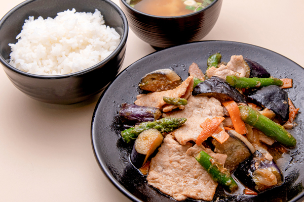 ヤシオポークの彩り野菜炒め定食のイメージ画像