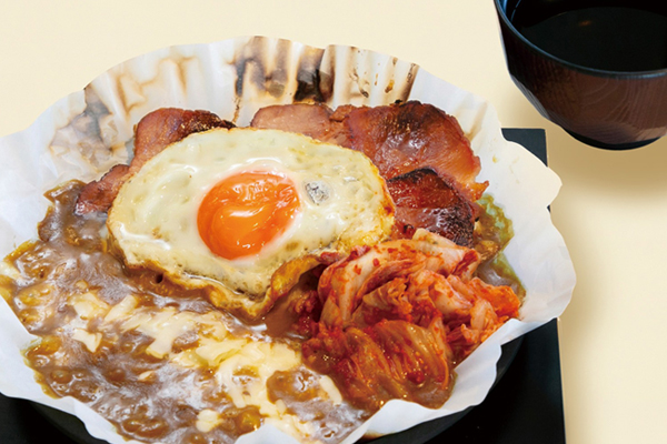 TABETABI式焼きカレー～チャーシューエッグライス～のイメージ画像