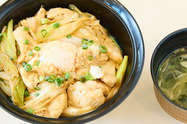 深谷ねぎと秩父味噌の鶏丼のイメージ画像