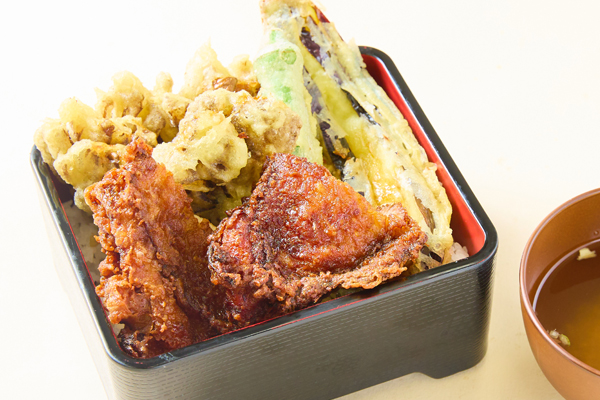 国産若鶏と群馬野菜の天丼のイメージ画像