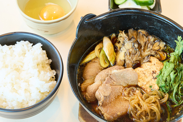 豚すき鍋定食のイメージ画像