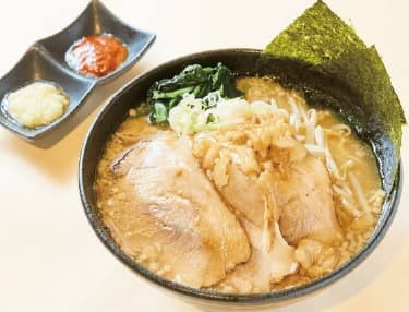 赤城盛り こってり背脂チャーシューメン